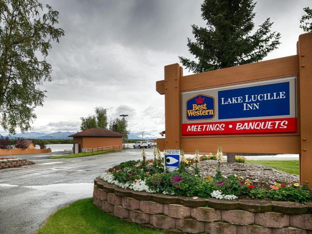 Best Western Lake Lucille Inn Василла Экстерьер фото