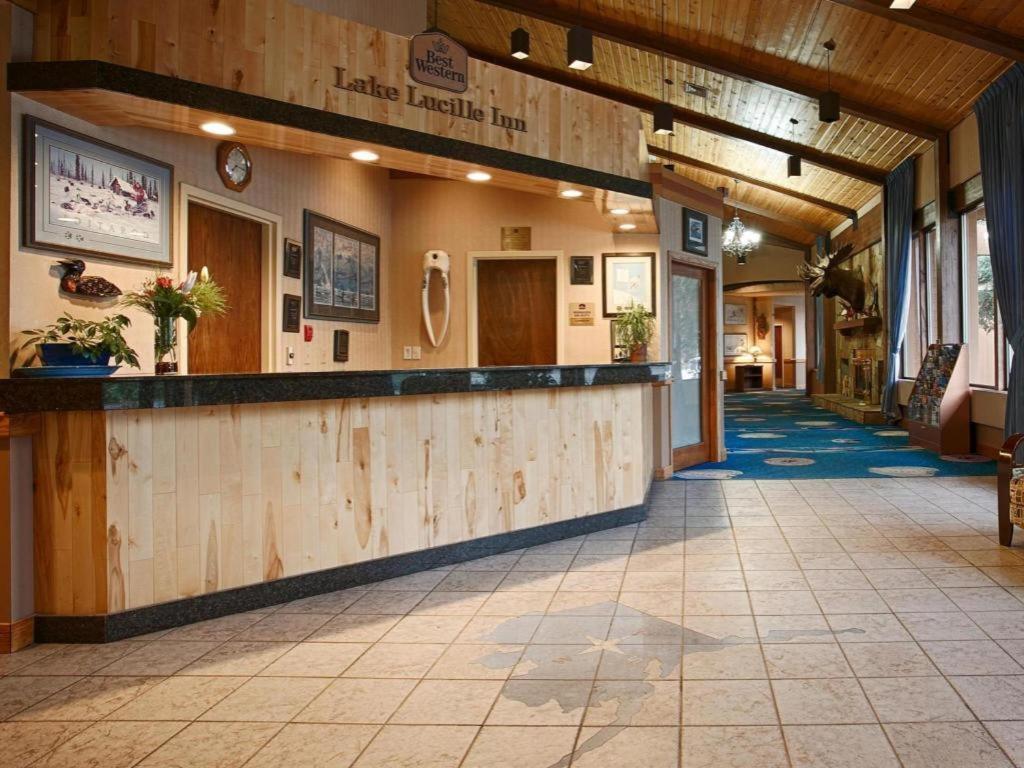 Best Western Lake Lucille Inn Василла Экстерьер фото