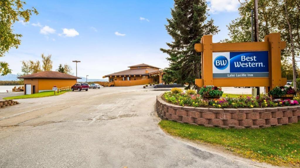 Best Western Lake Lucille Inn Василла Экстерьер фото