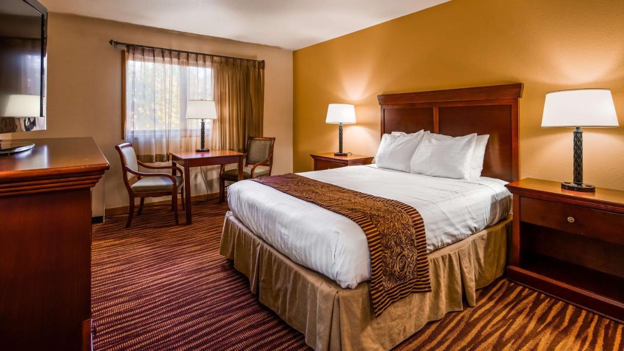 Best Western Lake Lucille Inn Василла Экстерьер фото